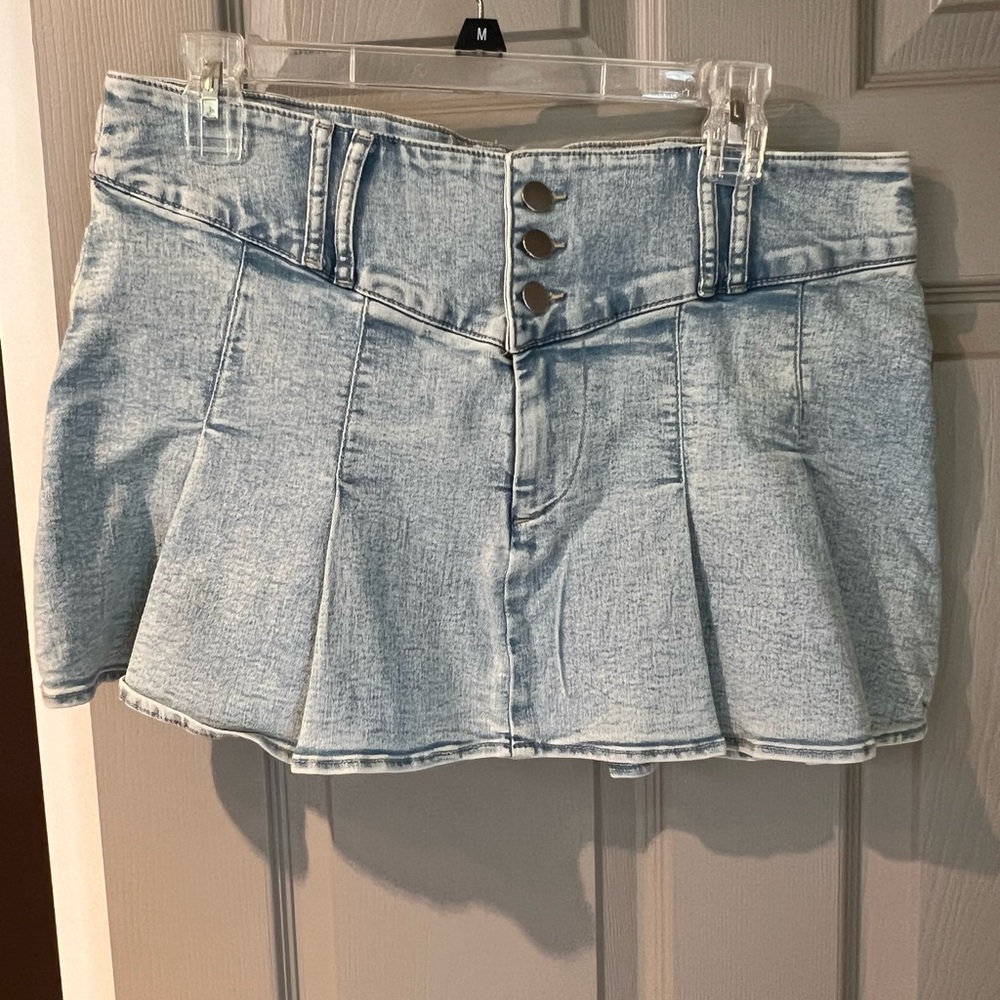 Denim Low Rise Mini Skirt